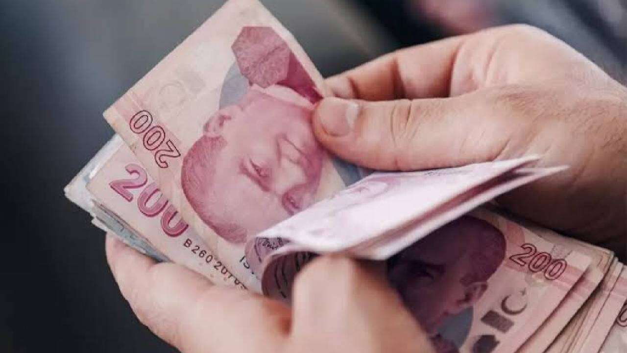 TBMM onayladı, hesaplara yatacağı gün belli oldu! En düşük emekli maaşı alanlara 3.552 TL fark ödemesi yapılacak 9